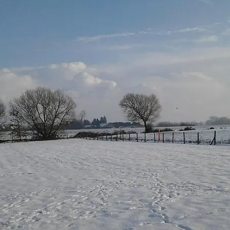 Victors Hof, Met Zwemvijver In Landelijke Setting Oda ve Kahvaltı