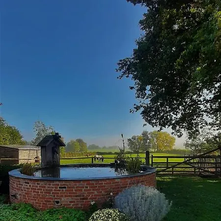 Victors Hof, Met Zwemvijver In Landelijke Setting Lievegem